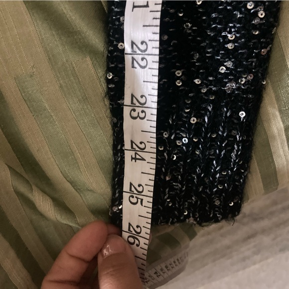 Sequinned black bolero shrug - Picture 3 of 5